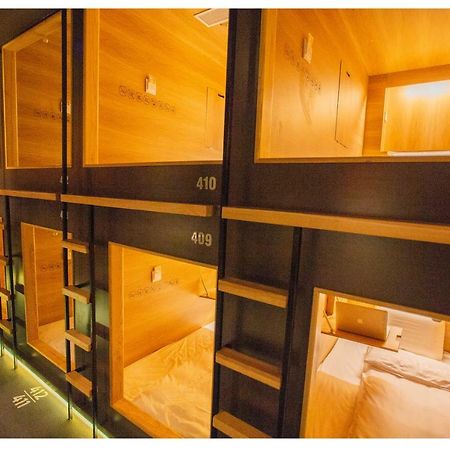 Khan Hoang Capsule Hotel (Adults Only) 河内 外观 照片
