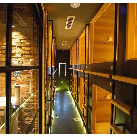 Khan Hoang Capsule Hotel (Adults Only) 河内 外观 照片