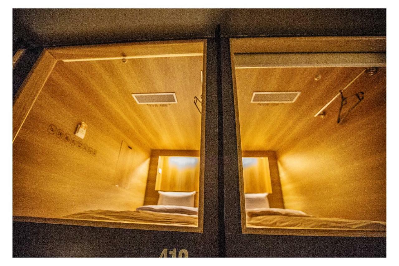 Khan Hoang Capsule Hotel (Adults Only) 河内 外观 照片