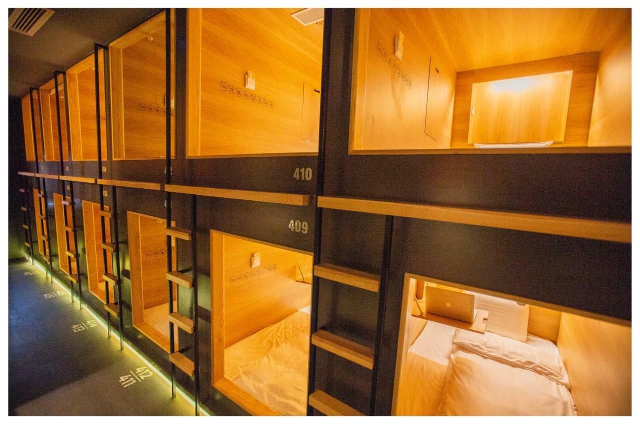 Khan Hoang Capsule Hotel (Adults Only) 河内 外观 照片