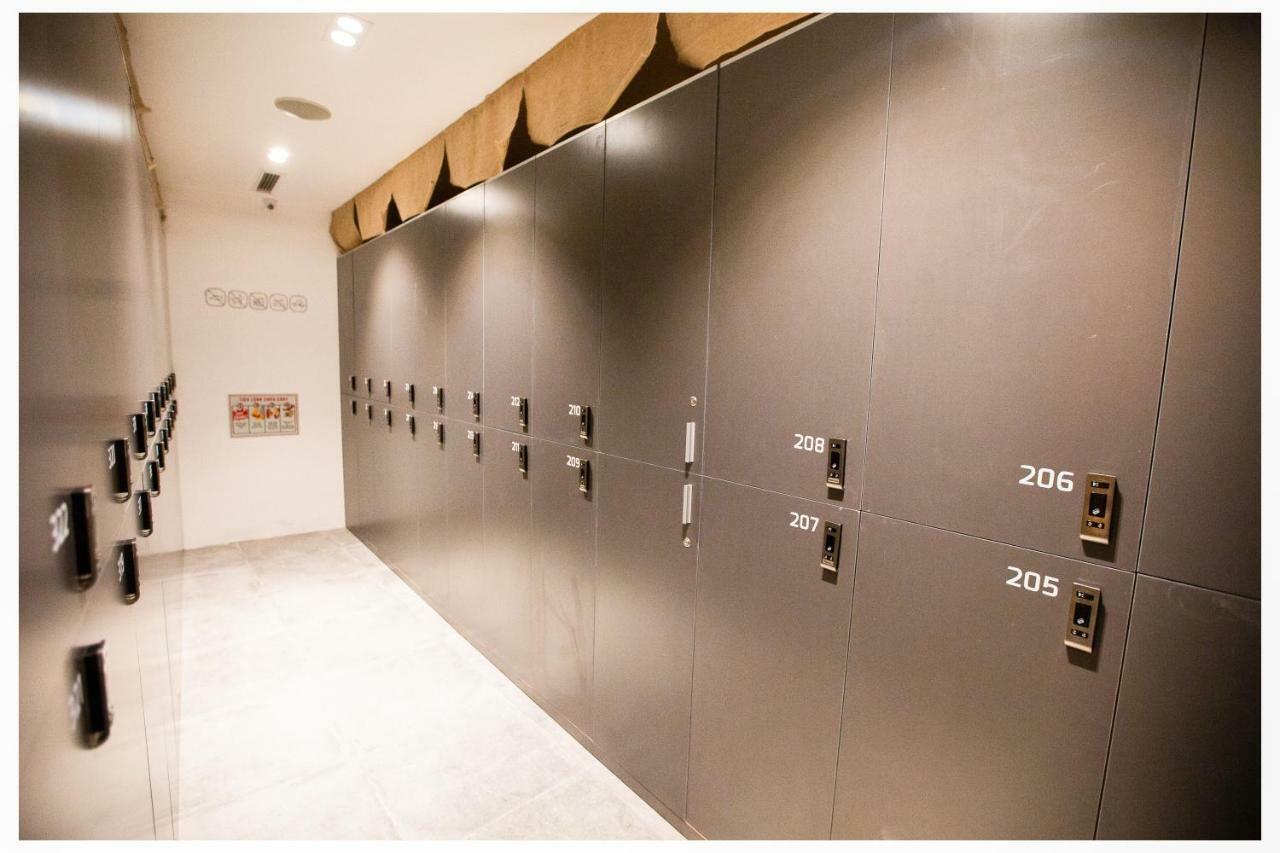 Khan Hoang Capsule Hotel (Adults Only) 河内 外观 照片